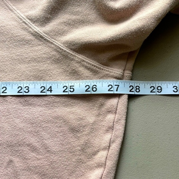 VUORI cropped crewneck pullover oversized dream knit halo athletic sweatshirt - Picture 4 of 6